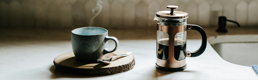 French press cafetière voor koffie zetten